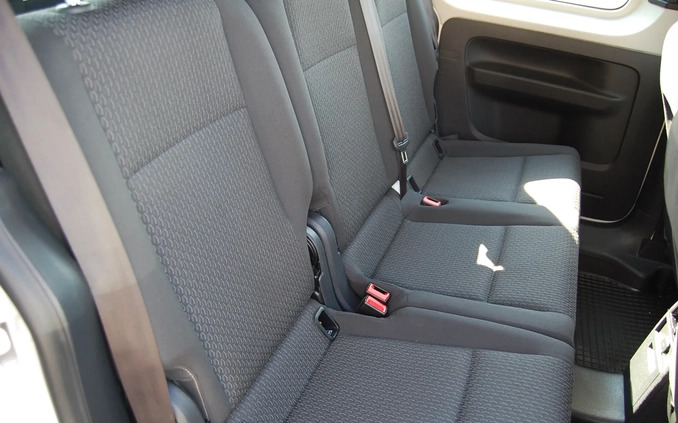 Volkswagen Caddy cena 62999 przebieg: 172000, rok produkcji 2019 z Poniatowa małe 121